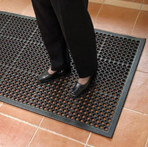 Hollow Mats 22 Black Rubber Hollow Mats